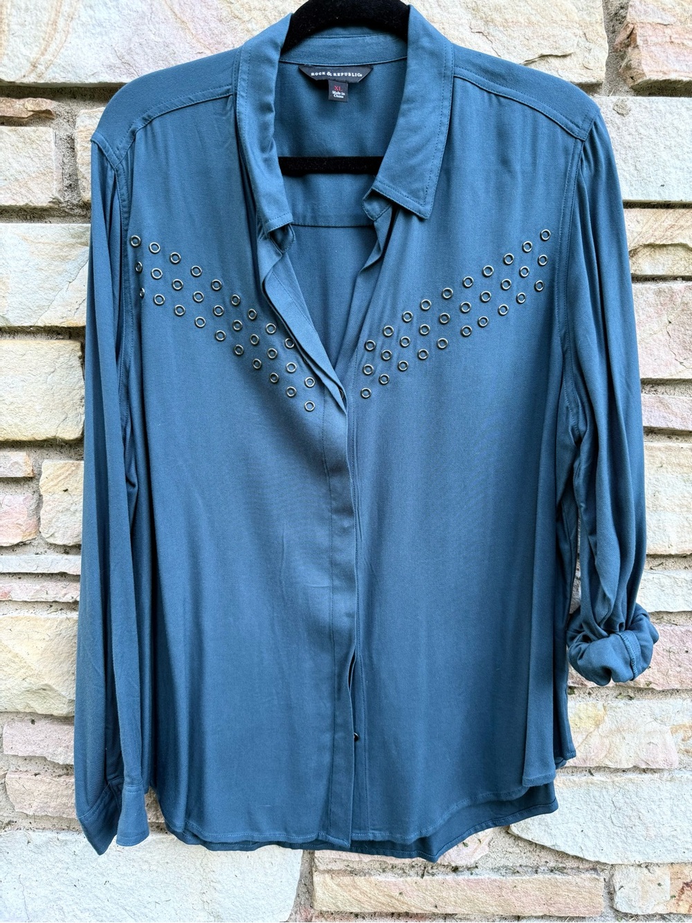 Rock & Republic 100% Rayon Teal Eyelet-Embellished Button-Front Blouse Sz. XL
